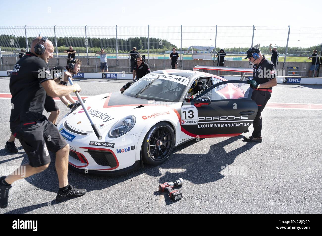 KARLSKOGA 2020-08-15 Prinz Carl Philip tritt am 15. August 2020 im Porsche Carrera Cup Scandinavia in der Gellerasen Arena an. Foto: Tommy Pedersen / TT / kod 10650 Stockfoto