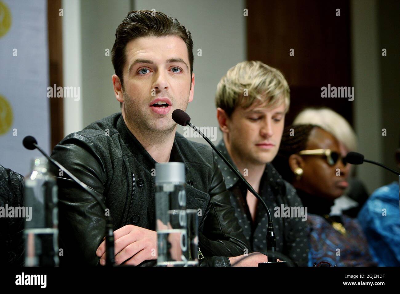 Mark Feehily und Kian Egan von Westlife bei der Pressekonferenz vor dem Friedensnobelpreis-Konzert 2009 in Oslo Stockfoto