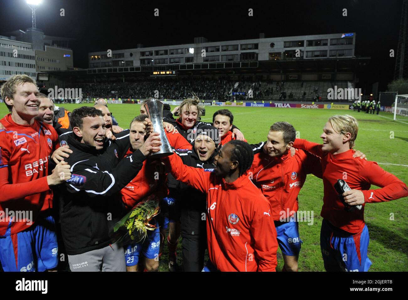 Helsingborgs IF-Spieler feiern ihren Sieg über Hammarby IF im schwedischen Pokalfinale. Stockfoto