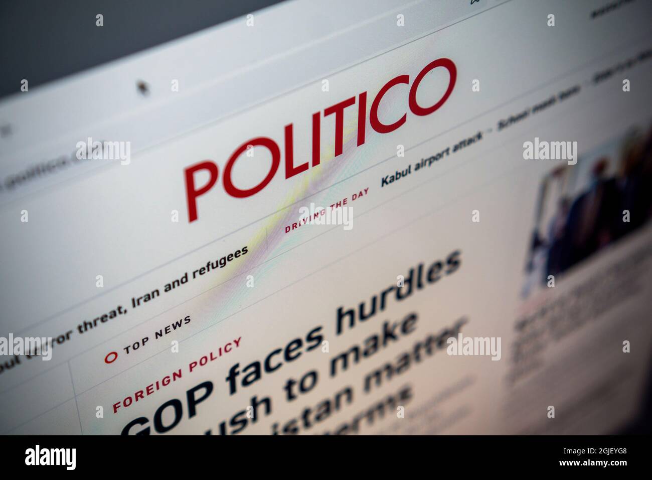 Die digitale Medienseite Politico wird am Donnerstag, den 26. August 2021, auf einem Computer in New York gesehen. Politico soll an den deutschen Verlagsgiganten Axel Springer in einem rund 1 Milliarde Milliarden-Milliarden-Deal verkauft werden. (© Richard B. Levine) Stockfoto