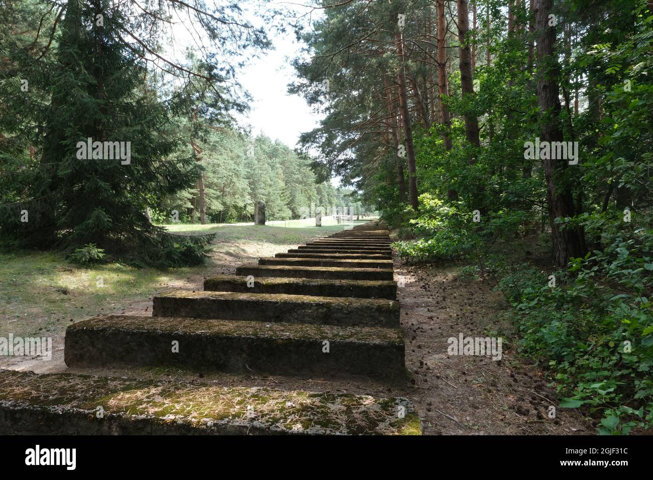 Treblinka, Polen - 22. Juli 2021: Ausrottung, Hinrichtung und Arbeitslager Treblinka. Gedenkstätte. Sommer bewölkt Tag Stockfoto