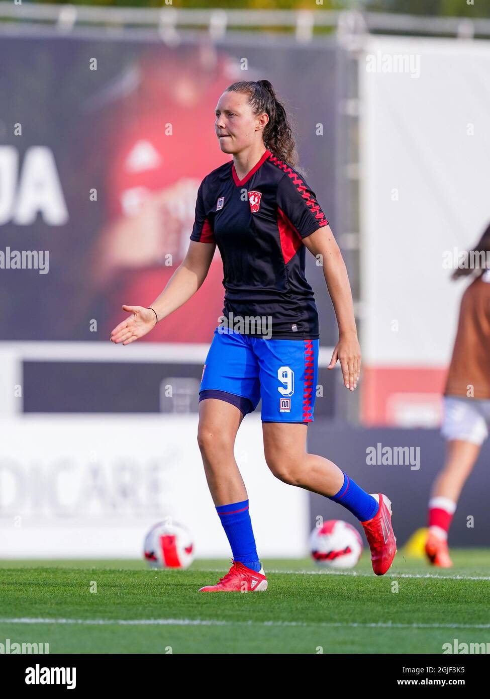 LISSABON, PORTUGAL - 9. SEPTEMBER: Fenna Kalma vom FC Twente während des zweiten Qualifikationsrunden-Spiels der UEFA Women's Champions League 2021/2022 zwischen SL Benfica und FC Twente am 9. September 2021 auf dem Futebol Campus Seixal in Lissabon, Portugal (Foto: Andre Weening/Orange Picles) Stockfoto