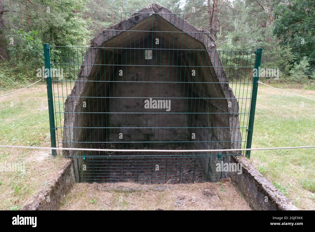 Treblinka, Polen - 22. Juli 2021: Ausrottung, Hinrichtung und Arbeitslager Treblinka. Gedenkstätte. Sommer bewölkt Tag Stockfoto