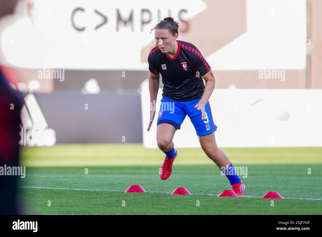 LISSABON, PORTUGAL - 9. SEPTEMBER: Fenna Kalma vom FC Twente während des zweiten Qualifikationsrunden-Spiels der UEFA Women's Champions League 2021/2022 zwischen SL Benfica und FC Twente am 9. September 2021 auf dem Futebol Campus Seixal in Lissabon, Portugal (Foto: Andre Weening/Orange Picles) Stockfoto