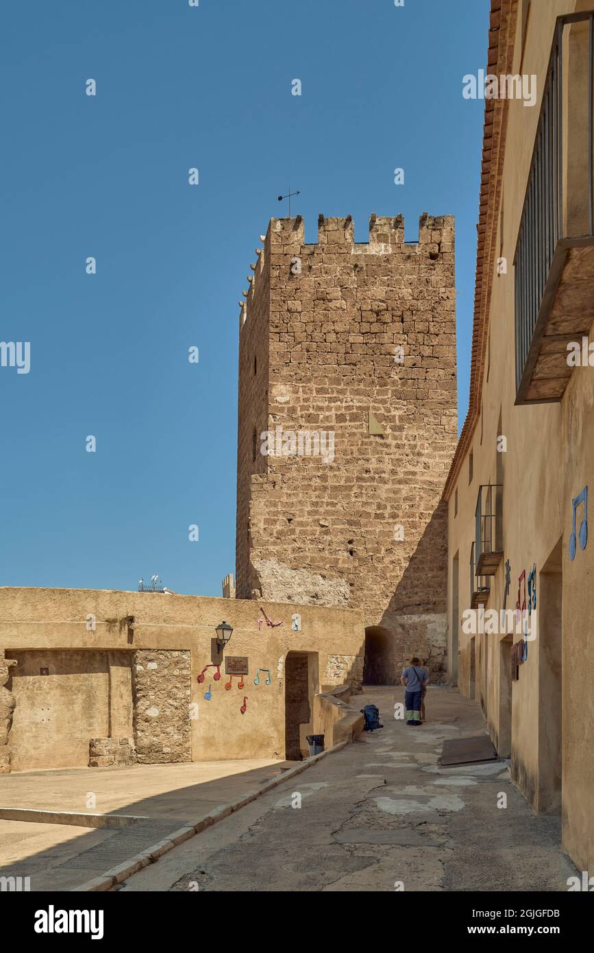 Buñol ist eine Gemeinde der Valencianischen Gemeinschaft, die sich im Landesinneren der Provinz Valencia in der Region La Hoya de Bunol, Spanien, befindet Stockfoto