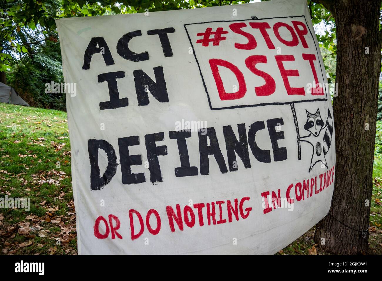 Banner-Zeichen gegen die Defence & Security Equipment International DSEI Waffenmesse, Excel, London, Großbritannien. Stockfoto