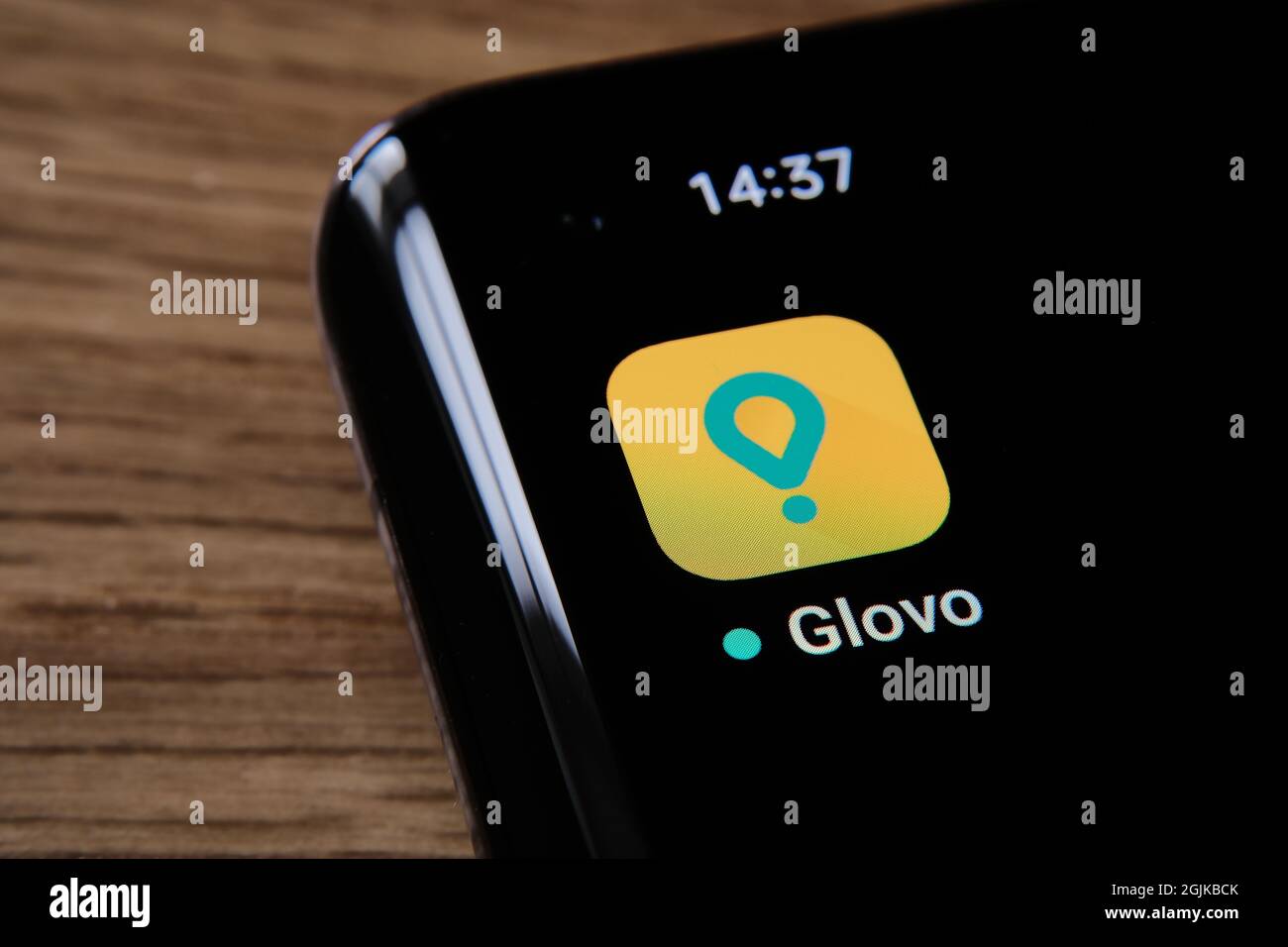 Glovo App auf dem Bildschirm des Smartphones gesehen Stockfoto