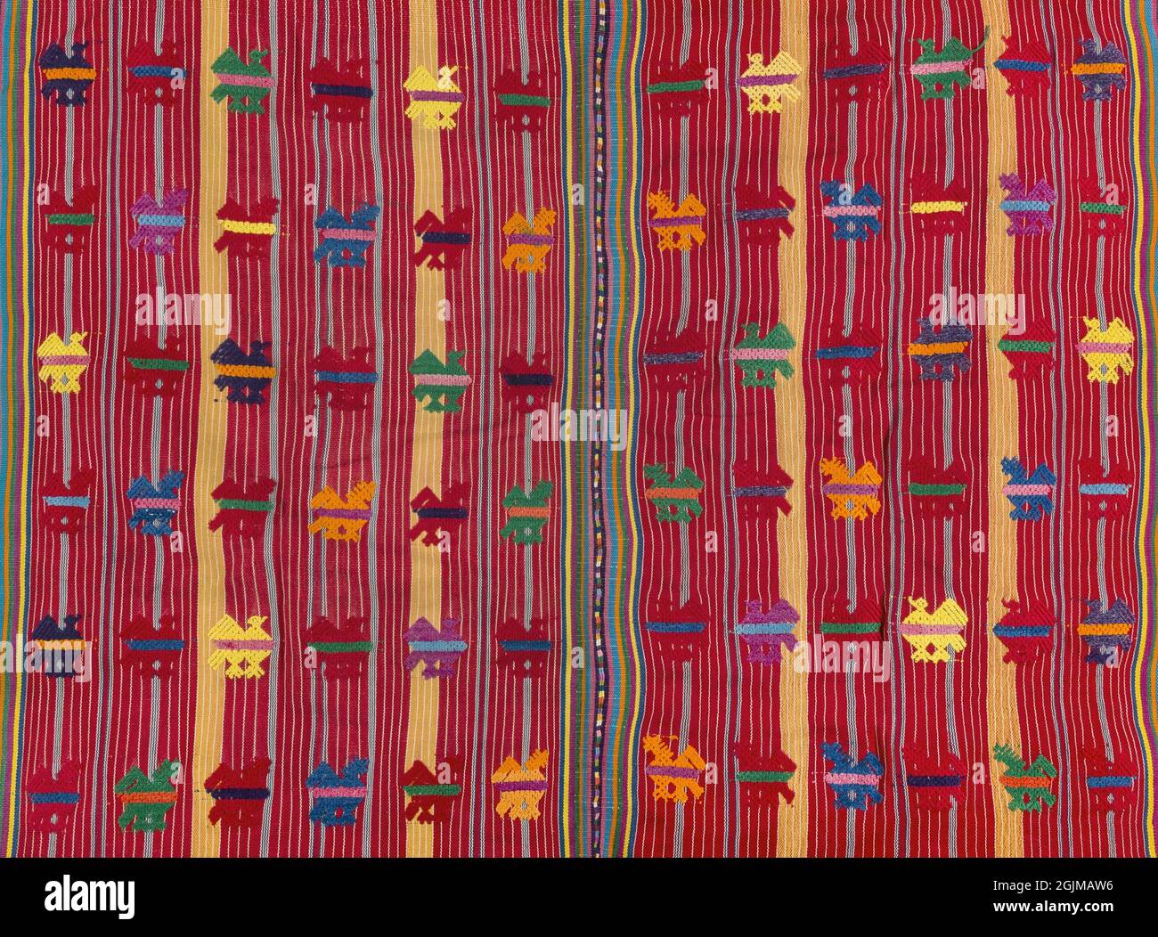 Brokat-zut aus Santiago Sacatepequez, Guatemala. Zeitgenössisches guatemaltekisches Maya Kostüm. Stockfoto