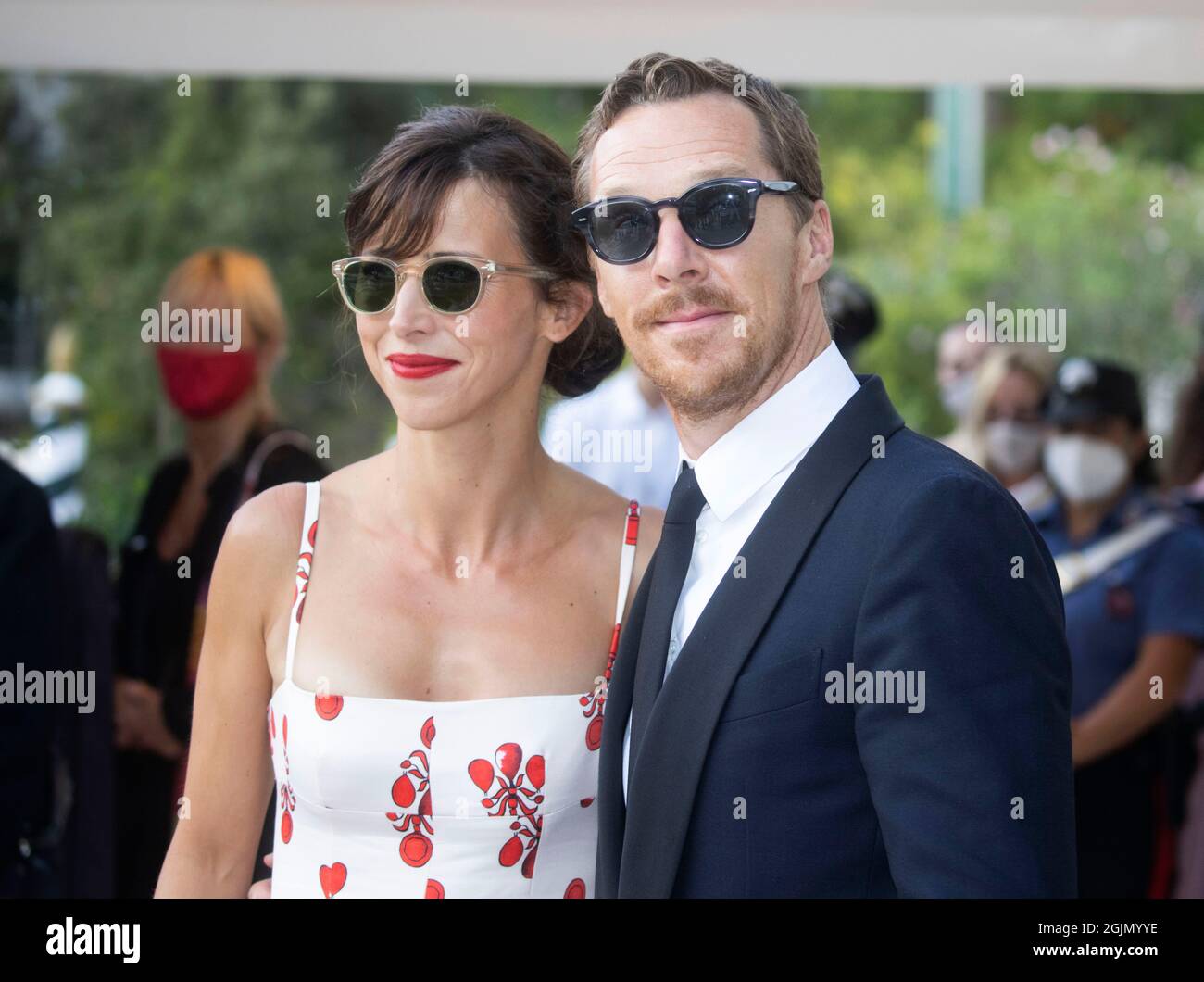 Der Schauspieler Benedict Cumberbatch und seine Frau Sophie Hunter beim 78. Filmfestival in Venedig. Stockfoto