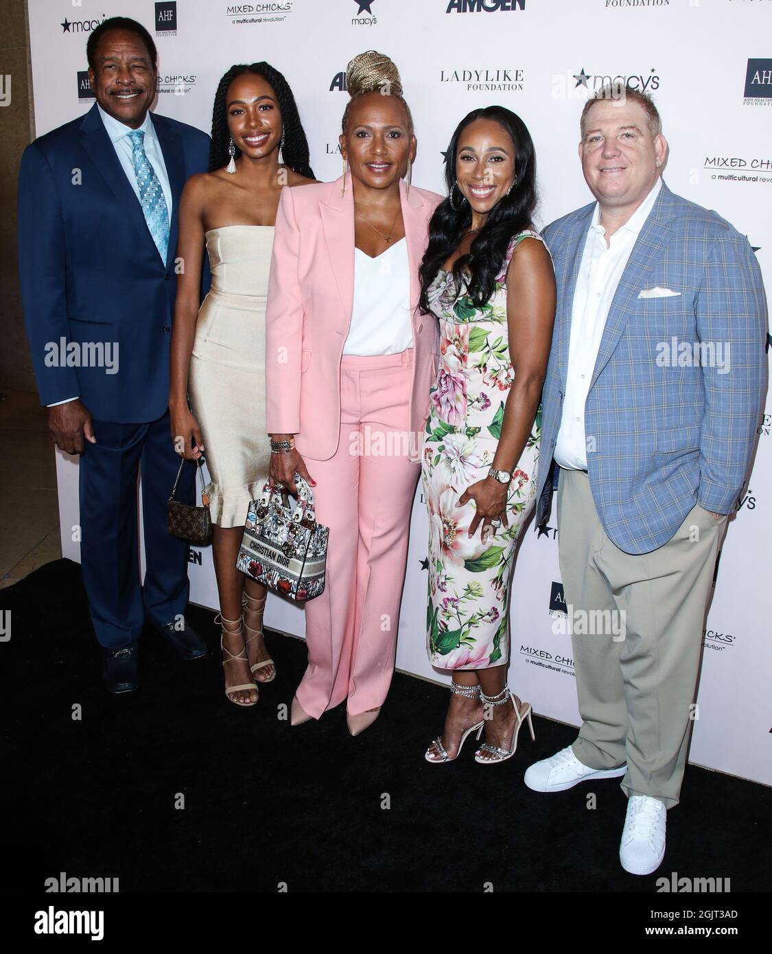 Beverly Hills, Usa. September 2021. BEVERLY HILLS, LOS ANGELES, KALIFORNIEN, USA - 11. SEPTEMBER: Dave Winfield, Arielle Winfield, Tonya Turner-Winfield, Leah Pump und Dana Pump treffen bei der 12. Jährlichen „Women of Excellence Awards and Fashion Show“ der ladylike Foundation ein, die am 11. September 2021 im Beverly Hilton Hotel in Beverly Hills, Los Angeles, Kalifornien, USA, abgehalten wird. (Foto: Xavier Collin/Image Press Agency/Sipa USA) Quelle: SIPA USA/Alamy Live News Stockfoto