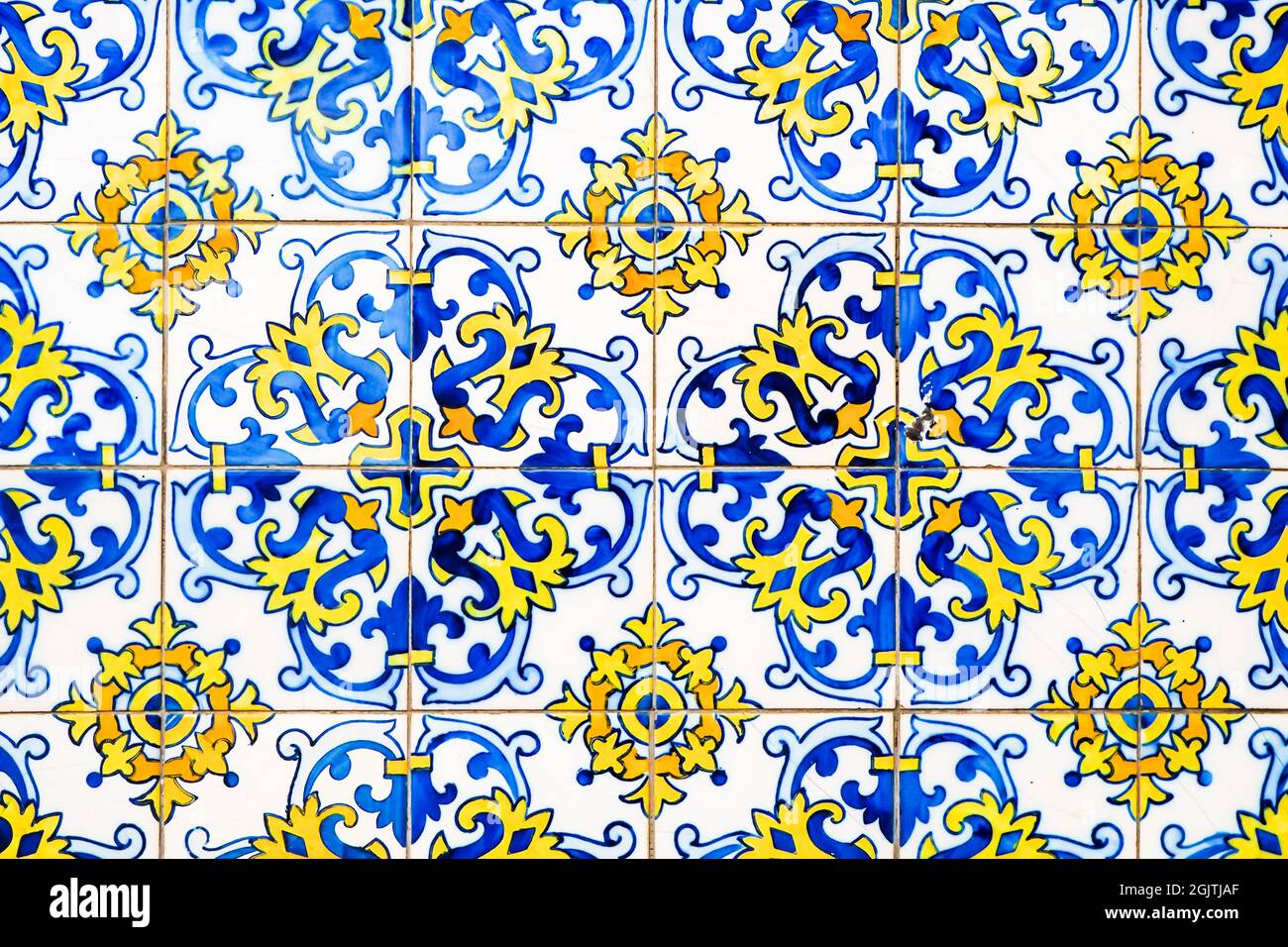 Portugiesischen Kacheln. Nahtlose patchwork Fliese mit viktorianischen Motiven. Majolika Keramik Fliesen, blaue und weiße Azulejo, original traditionelle Portugiesische und Stockfoto