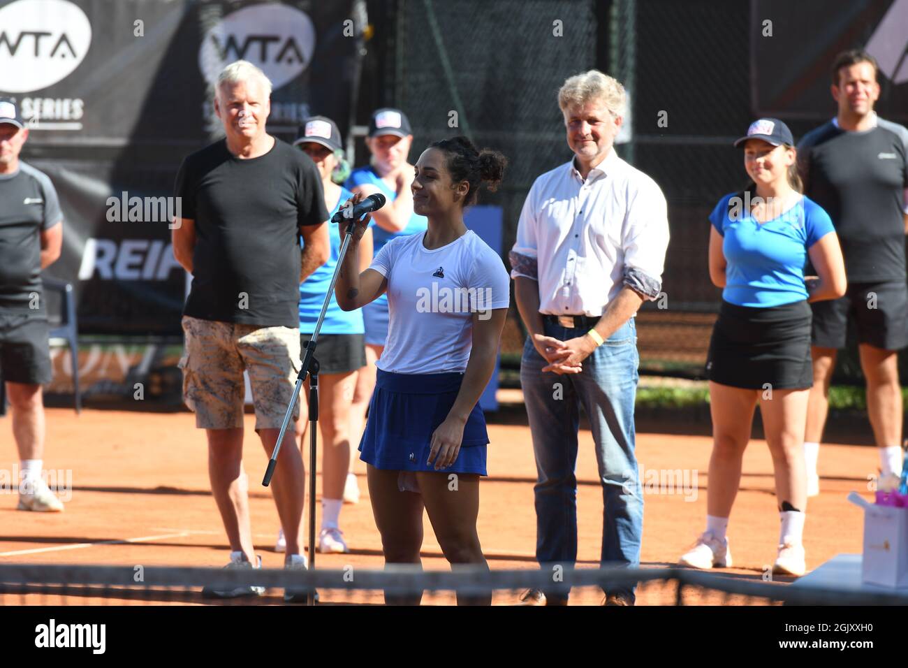 Liqui Moly Open WTA Turnier Karlsruhe Finale Damen Tennis Mayar Sherif und Martina trevisan 12. september 2021 Kader Nouni Sieger Frank Mentrup Sieger Stockfoto