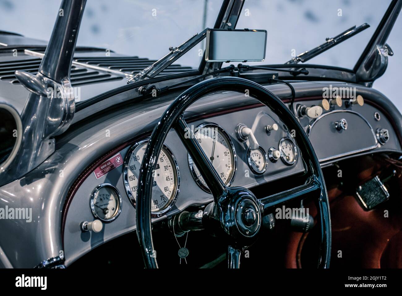 München - Mai 24 2019: BMW 328 classic German 1930er Sport Roadster im BMW Museum/ BMW Welt Stockfoto