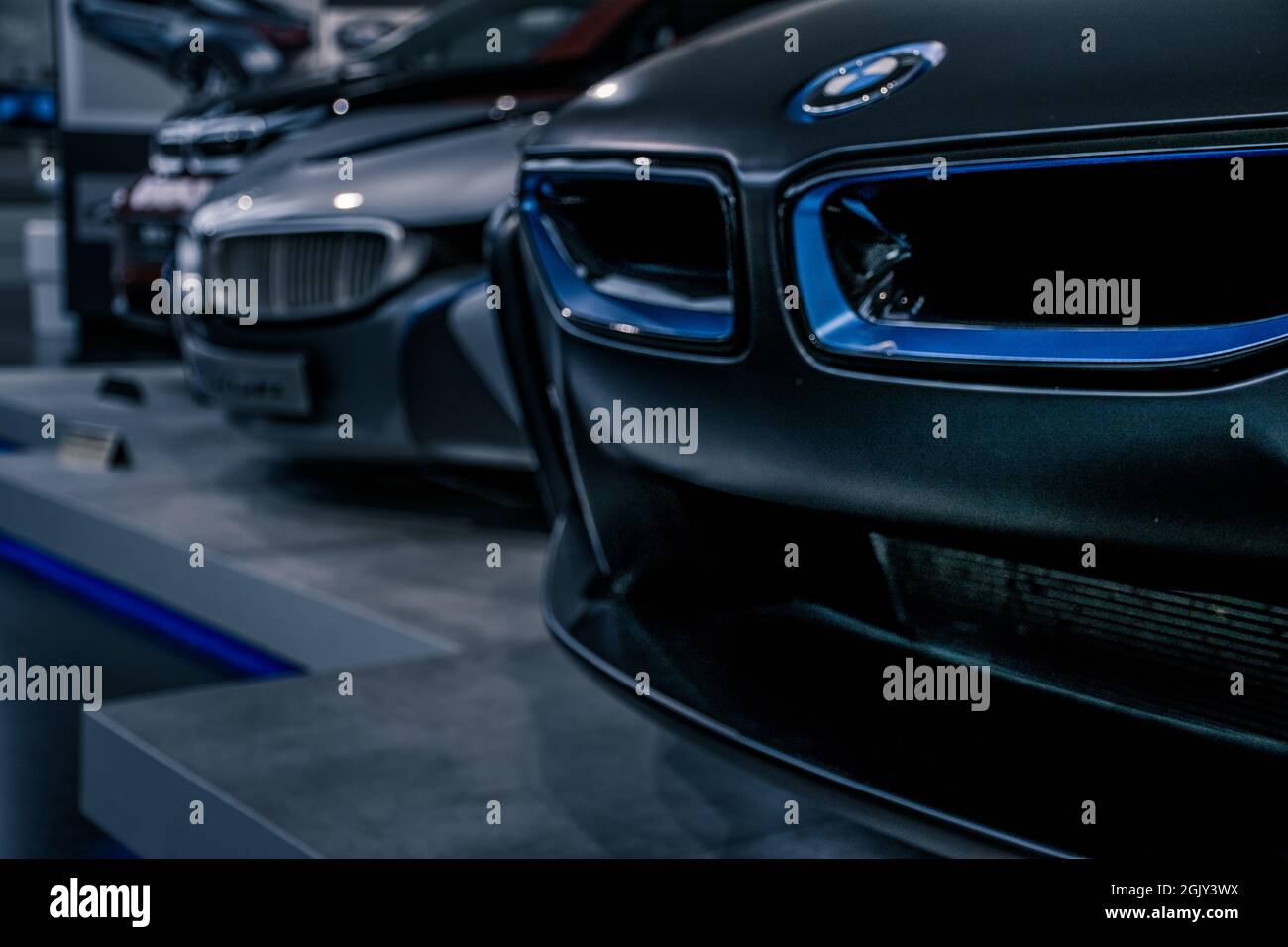 Im Fokus stehen die innovativen Technologiethemen von BMW i: Der vollelektrische BMW i3 als konsequent nachhaltig konzipiertes emissionsfreies Fahrzeug für den Innenraum Stockfoto