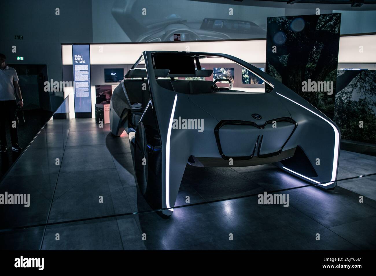 BMW i steht für eine gesunde und zukunftsorientierte Bedeutung der nachhaltigen premium Mobilität: Elektroantrieb, innovativen Material Stockfoto