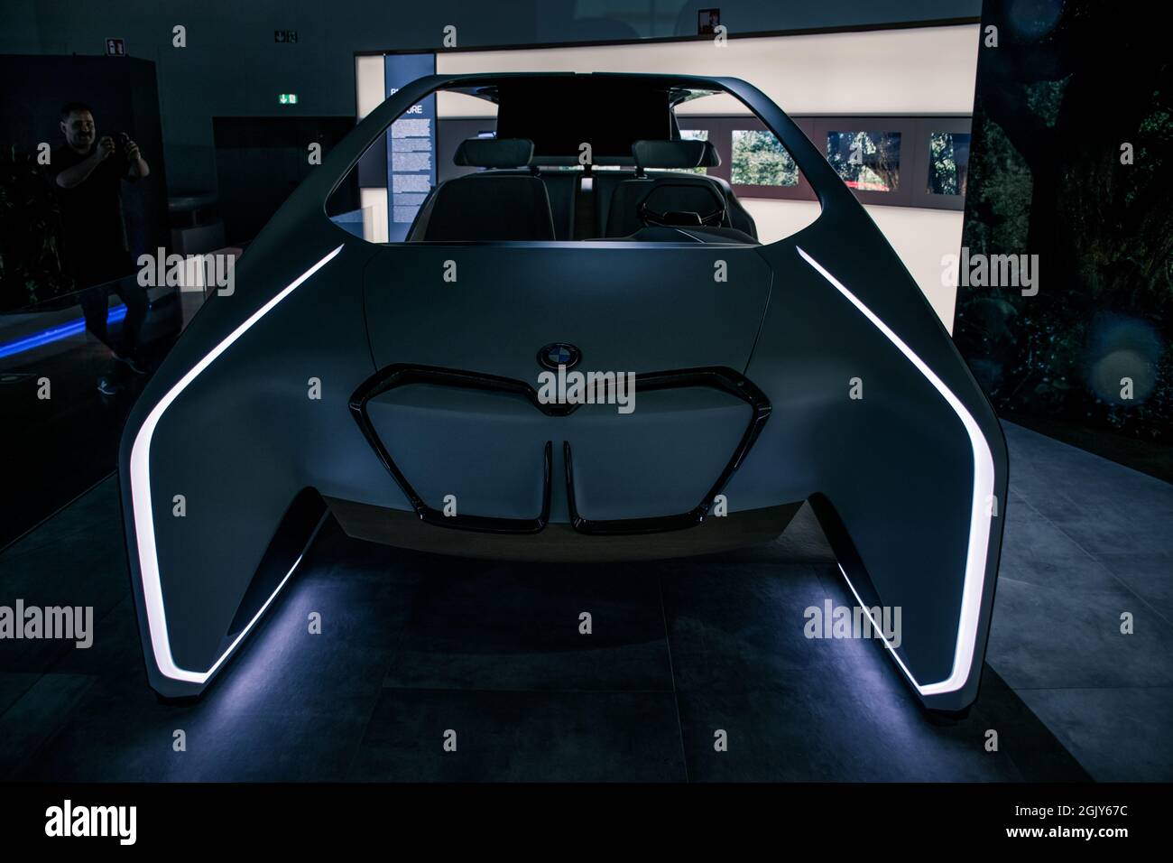 BMW i steht für eine gesunde und zukunftsorientierte Bedeutung der nachhaltigen premium Mobilität: Elektroantrieb, innovativen Material Stockfoto