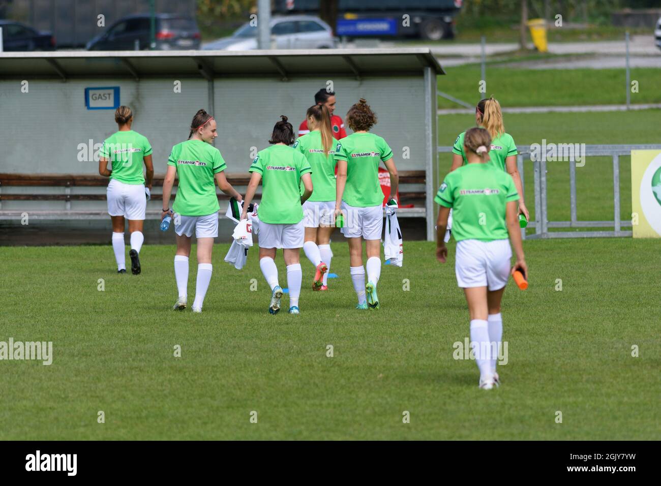 Spieler von Wacker Innsbruck vor dem Bundesliga-Spiel Planet Pure Frauen zwischen dem FC Bergheim und Wacker Innsbruck im FC Bergheim Stadion, Österreich. Stockfoto