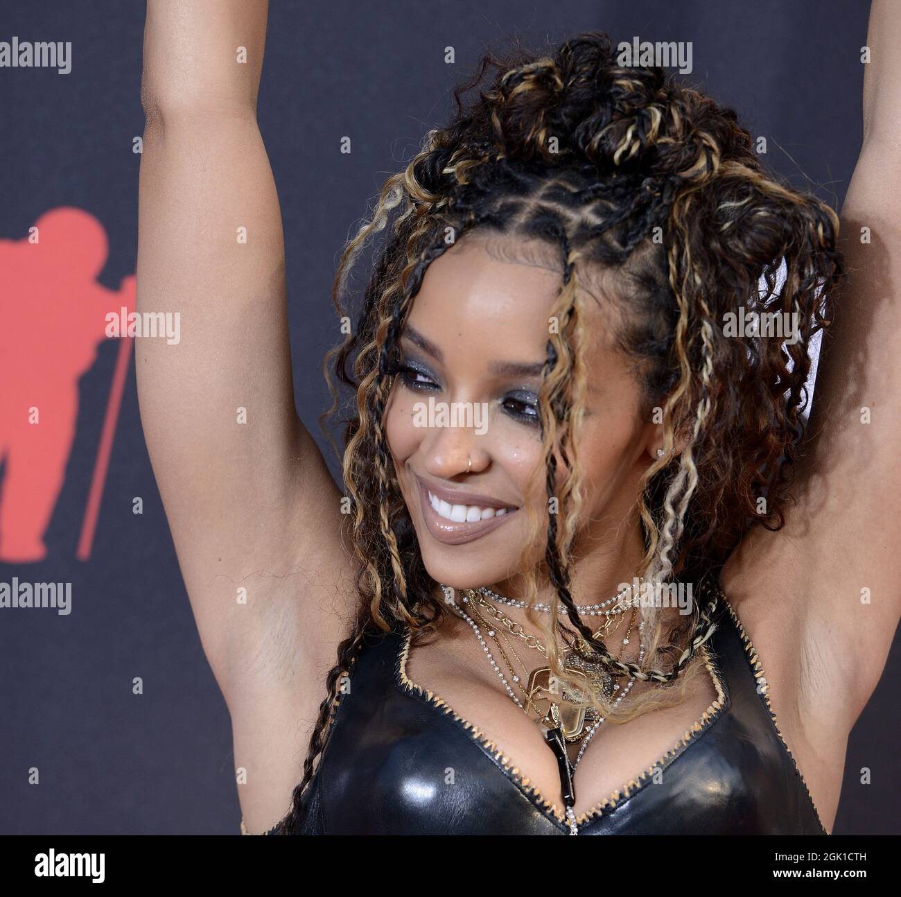 Tinashe nimmt am 2021 12. September 2021 an den MTV Video Music Awards im Barclays Center im Stadtteil Brooklyn in New York City Teil. Foto: Jeremy Smith/imageSPACE /MediaPunch Stockfoto