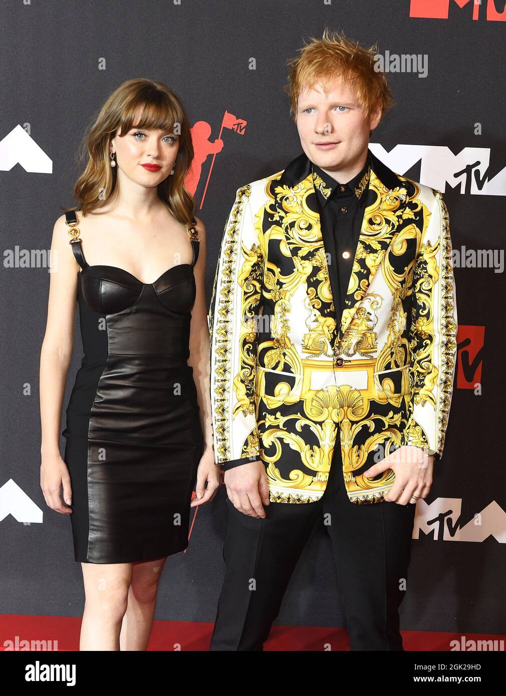 Maisie Peters, Ed Sheeran, nehmen am 12. September 2021 an den MTV Video Music Awards 2021 im Barclays Center im Stadtteil Brooklyn in New York City Teil. Foto: Jeremy Smith/imageSPACE /MediaPunch Stockfoto
