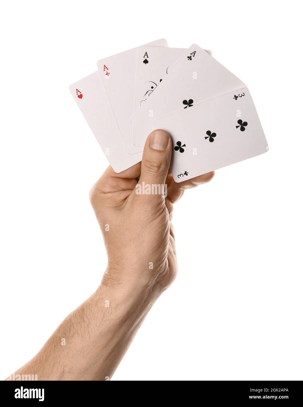 Männliche Hand mit Spielkarten für Poker auf weißem Hintergrund Stockfoto