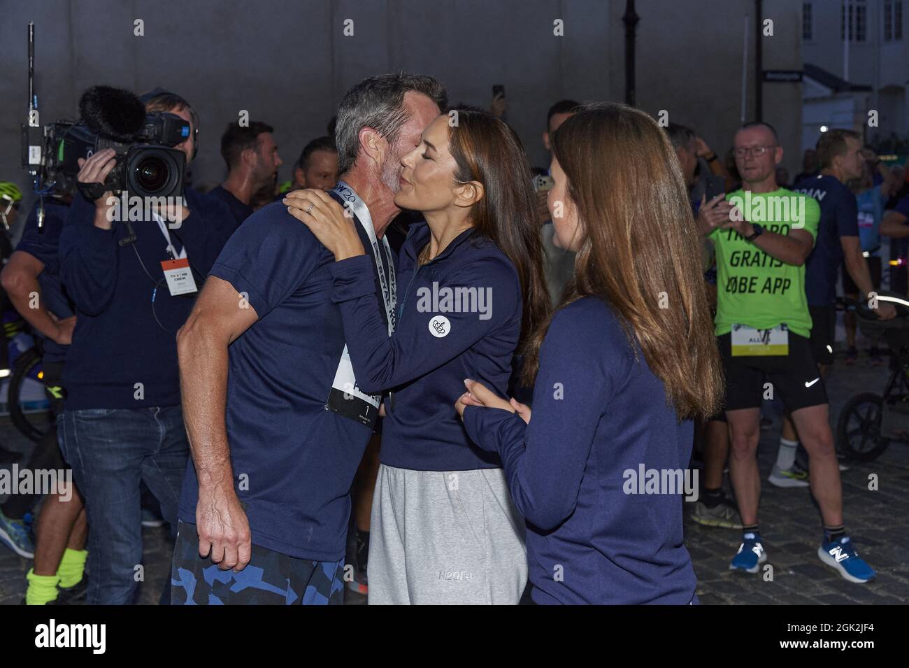 Kronprinzessin Mary und die Kinder Isabella, Josephine und Vincent begrüßen Kronprinz Frederik von Dänemark, als er eine 10 km lange Strecke auf Schloss Amalienborg absolviert. Foto von Stefan Lindblom/Stella Pictures/ABACAPRESS.COM Stockfoto