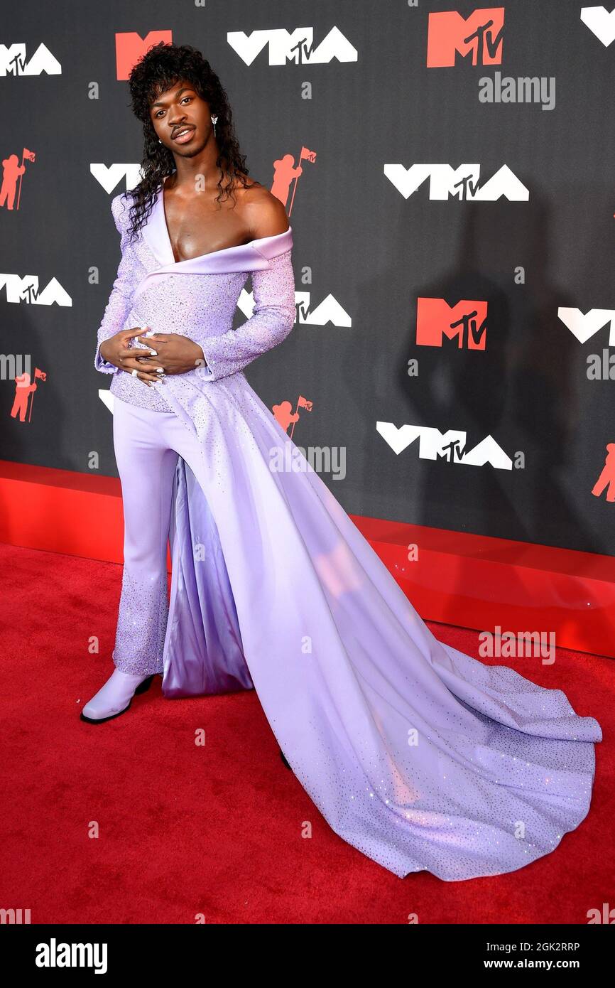 Brooklyn, NY, USA. September 2021. Lil NAS X bei den MTV Video Music Awards (VMAs) 2021, Barclays Center, Brooklyn, NY, 12. September 2021. Foto: Kristin Callahan/Everett Collection Kredit: Everett Collection Inc/Alamy Live News Stockfoto