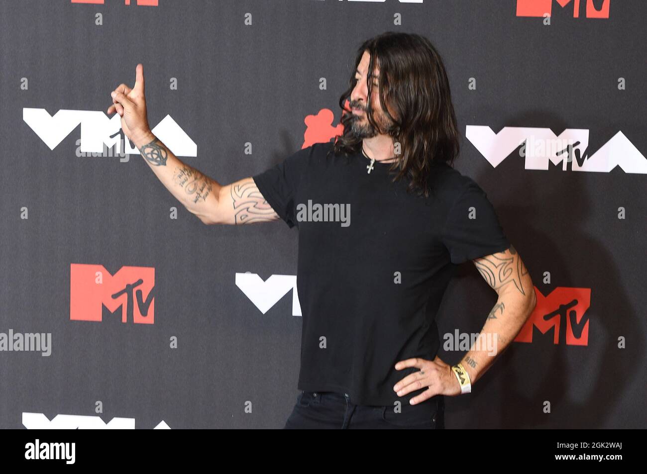 Dave Grohl von den Foo Fighters nimmt am 12. September 2021 im New Yorker Stadtteil Brooklyn an den MTV Video Music Awards 2021 im Barclays Center Teil. Foto: Jeremy Smith/imageSPACE Stockfoto