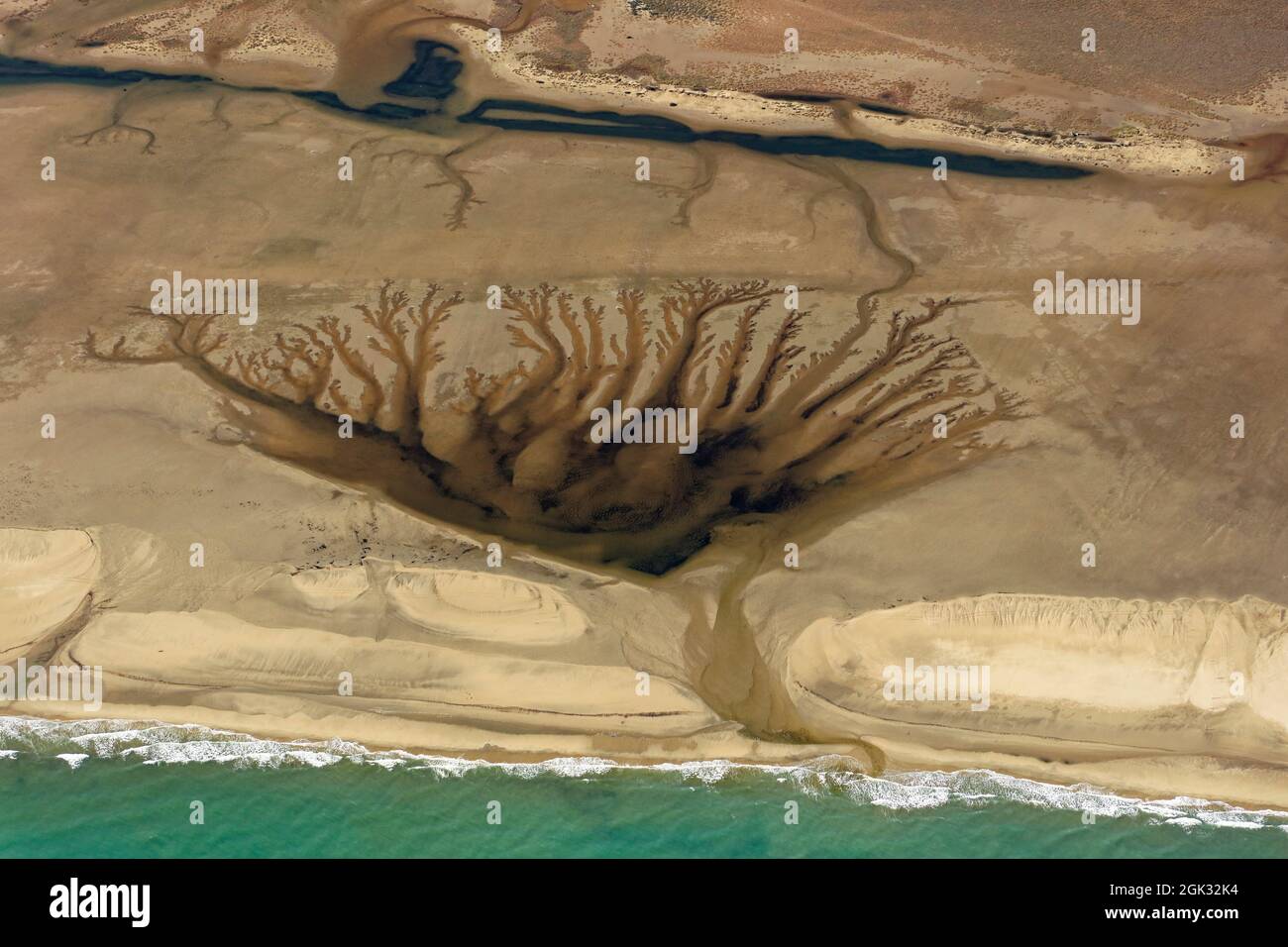 FRANKREICH. LA FRANQUI DIE „BLUME“, DIE DURCH DEN ABFLUSS VON WASSER ENTSTEHT. LUFTAUFNAHME Stockfoto