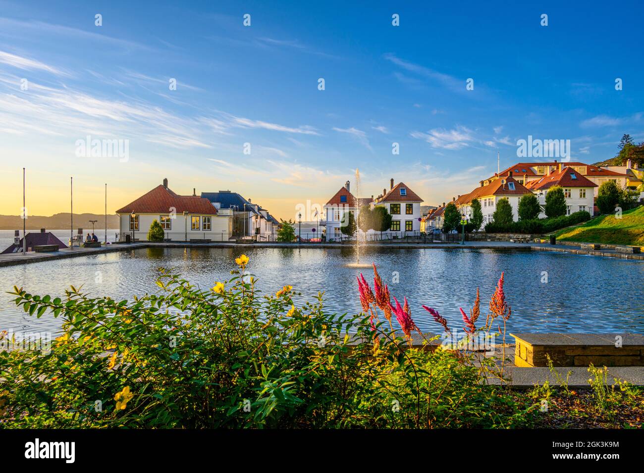 Skansedammen am Hang oberhalb von Bergen, Westnorwegen Stockfoto