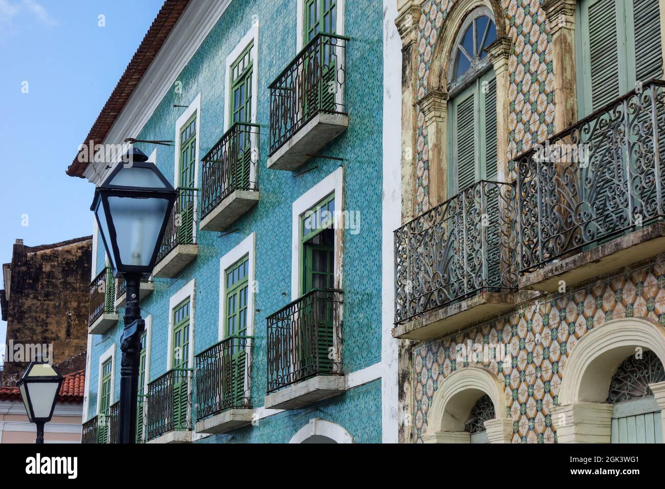 Architektonische Details der Häuser in der Innenstadt von Sao Luis, Maranhao Stockfoto