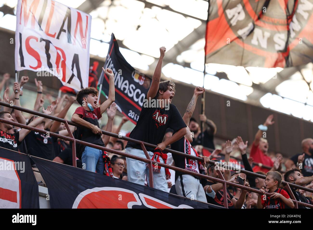 Mailand, Italien. September 2021. AC Mailand Anhänger während AC Mailand vs SS Lazio, Italienische Fußballserie A Spiel in Mailand, Italien, September 12 2021 Quelle: Independent Photo Agency/Alamy Live News Stockfoto