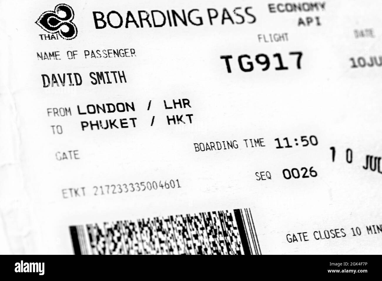 Thai Airways Boarding Pass UK Flug London nach Phuket TG917. Juli 2021 die thailändische Regierung hat die Phuket Sandbox für geimpfte Reisen ins Leben gerufen. Stockfoto