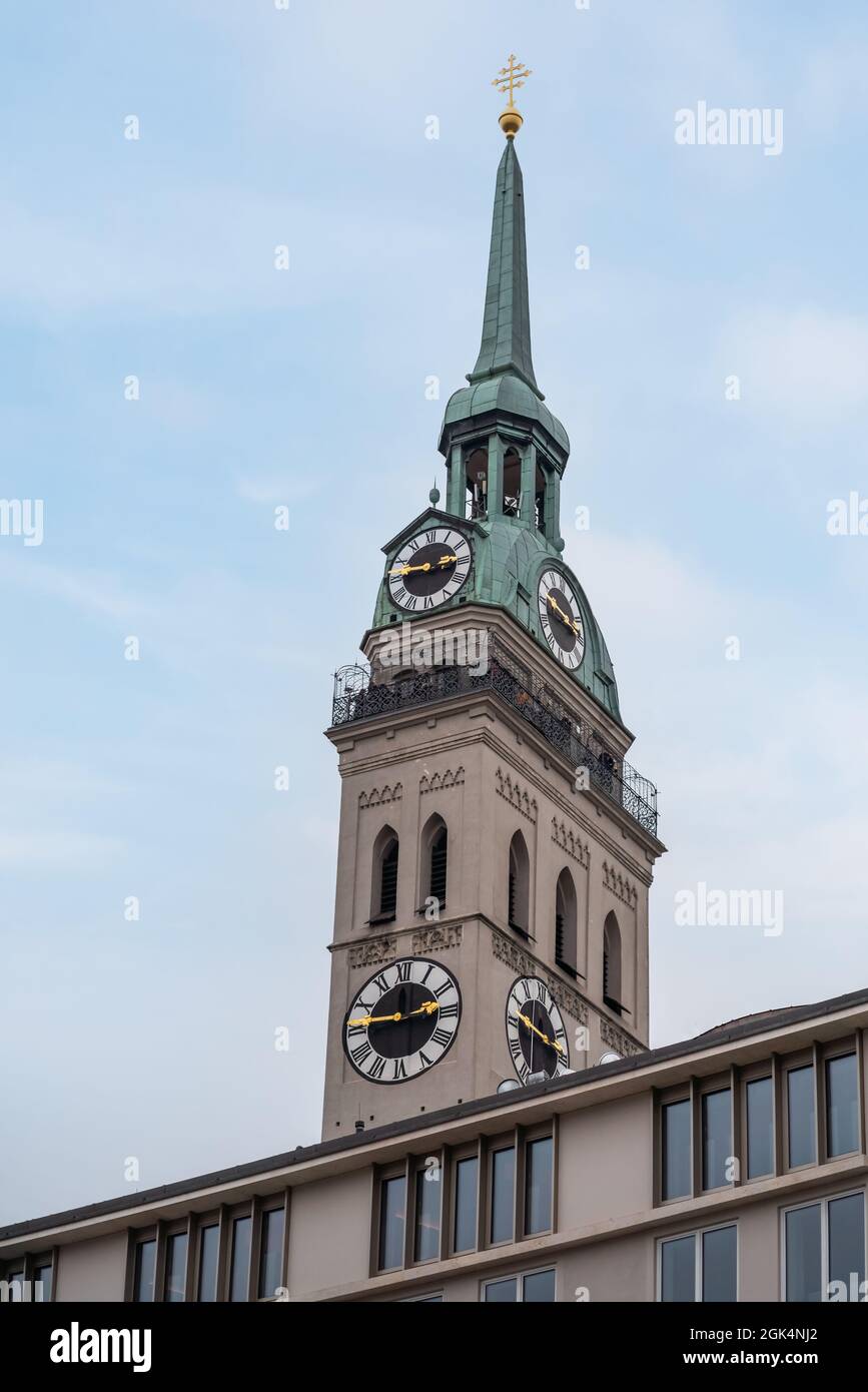 St. Peter's Church Tower - München, Bayern, Deutschland Stockfoto