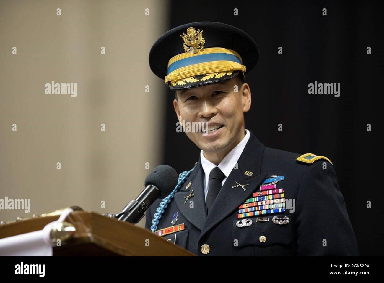 Als Vertreter des Cadet Command spricht Col. Lance Oskey mit Army Opportunity mit der Society of Asian Scientists and Engineers #SASE während der Graduierung der California University 2019. @SaseConnect Stockfoto