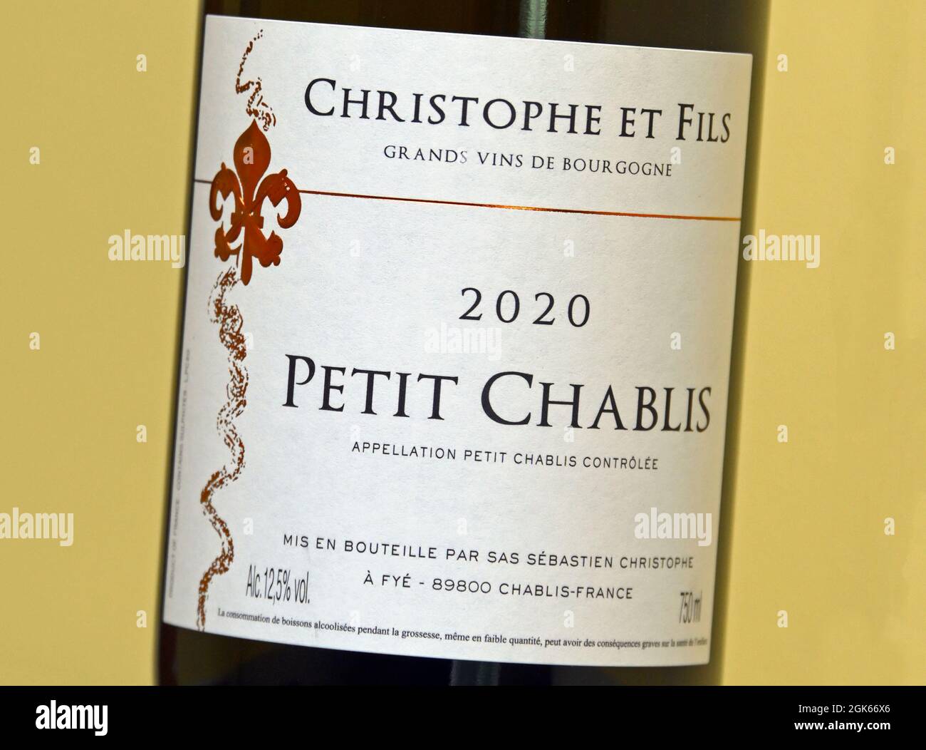 Weinetikett. Christophe et Fils. Grands Vins de Bourgogne. 2020. Petit Chablis. Frankreich. Stockfoto