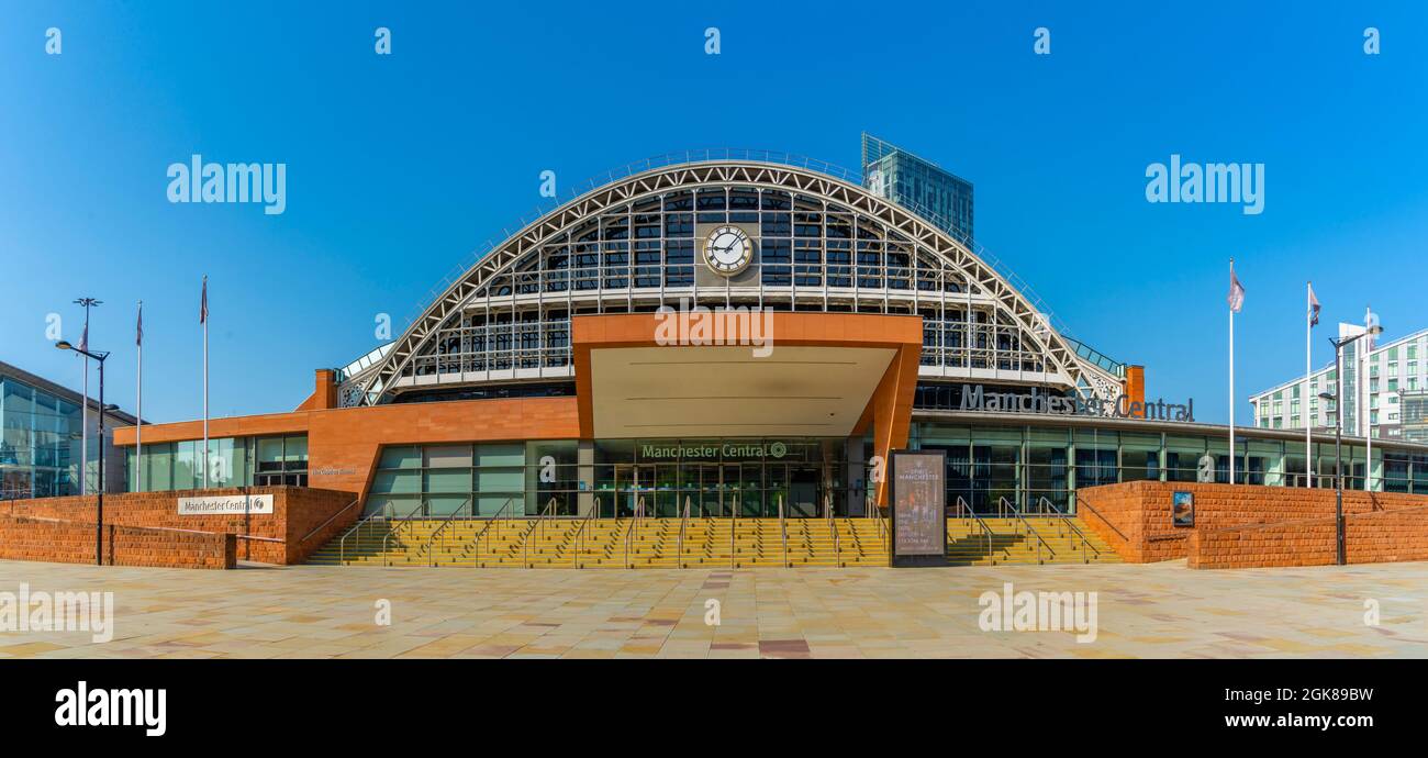 Blick auf den Manchester Central Convention Complex von der Windmill Street, Manchester, Lancashire, England, Großbritannien, Europa Stockfoto