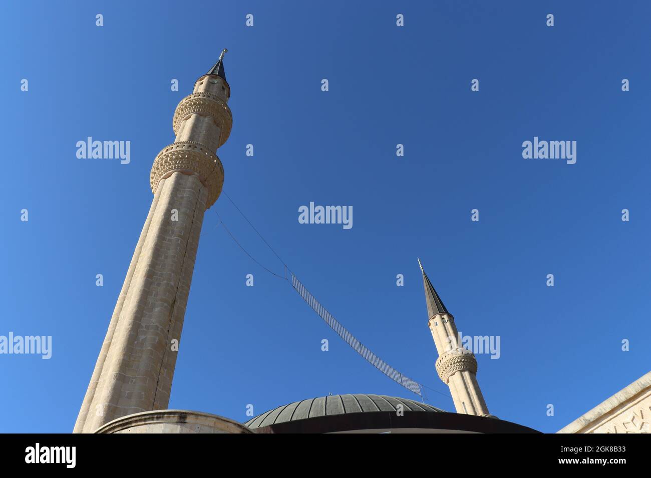 Die Stadt Kemer, Antalya in der Türkei in mehreren Straßen und Parks der Stadt im September 2021 Stockfoto