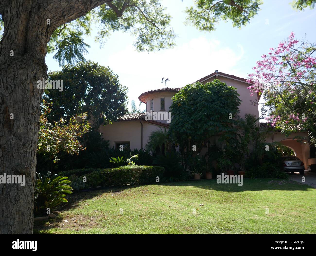 Beverly Hills, California, USA 5. September 2021 Eine allgemeine Sicht auf die Atmosphäre von Dora Tomlinsons früherem Haus/Haus am 619. September 2021 in Beverly Hills, Kalifornien, USA, am 5 N. Alta Drive. Foto von Barry King/Alamy Stockfoto Stockfoto
