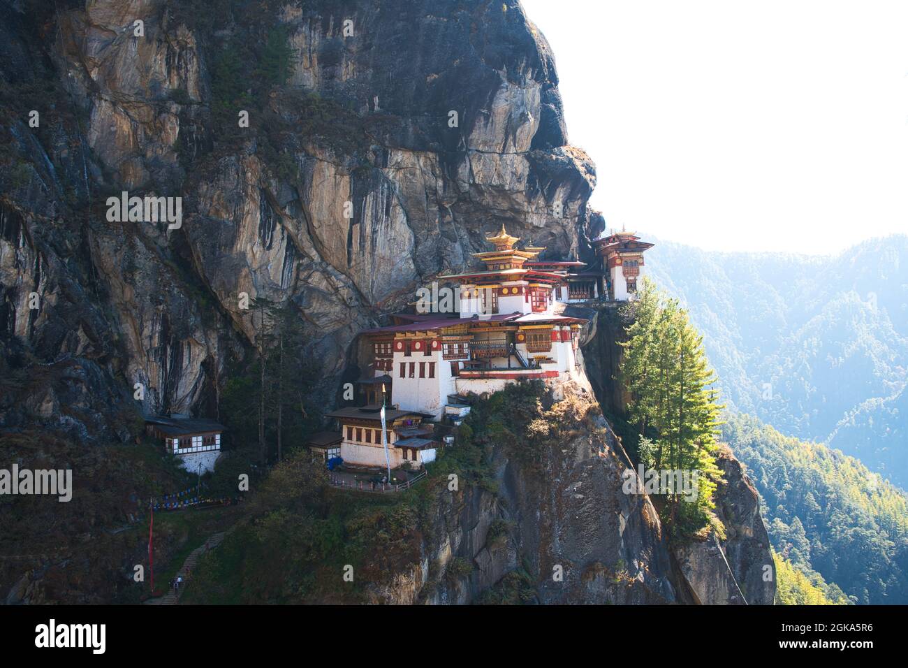 Paro Taktsang ( Taktsang Palphug Kloster oder Tiger's Nest Kloster) das geheimnisvolle Land des Ostens. Bhutan in den östlichen Ausläufern des Himalaya Stockfoto
