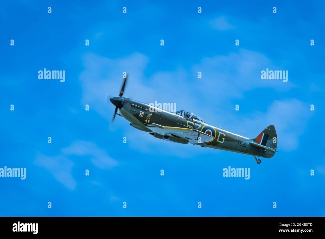 Die Spitfire MkXVl TE311 war zu einer Zeit das Flugzeug von Kapitän Aleksander Gabszewicz VM KW DSO DFC des Polnischen Flügels 131. Stockfoto