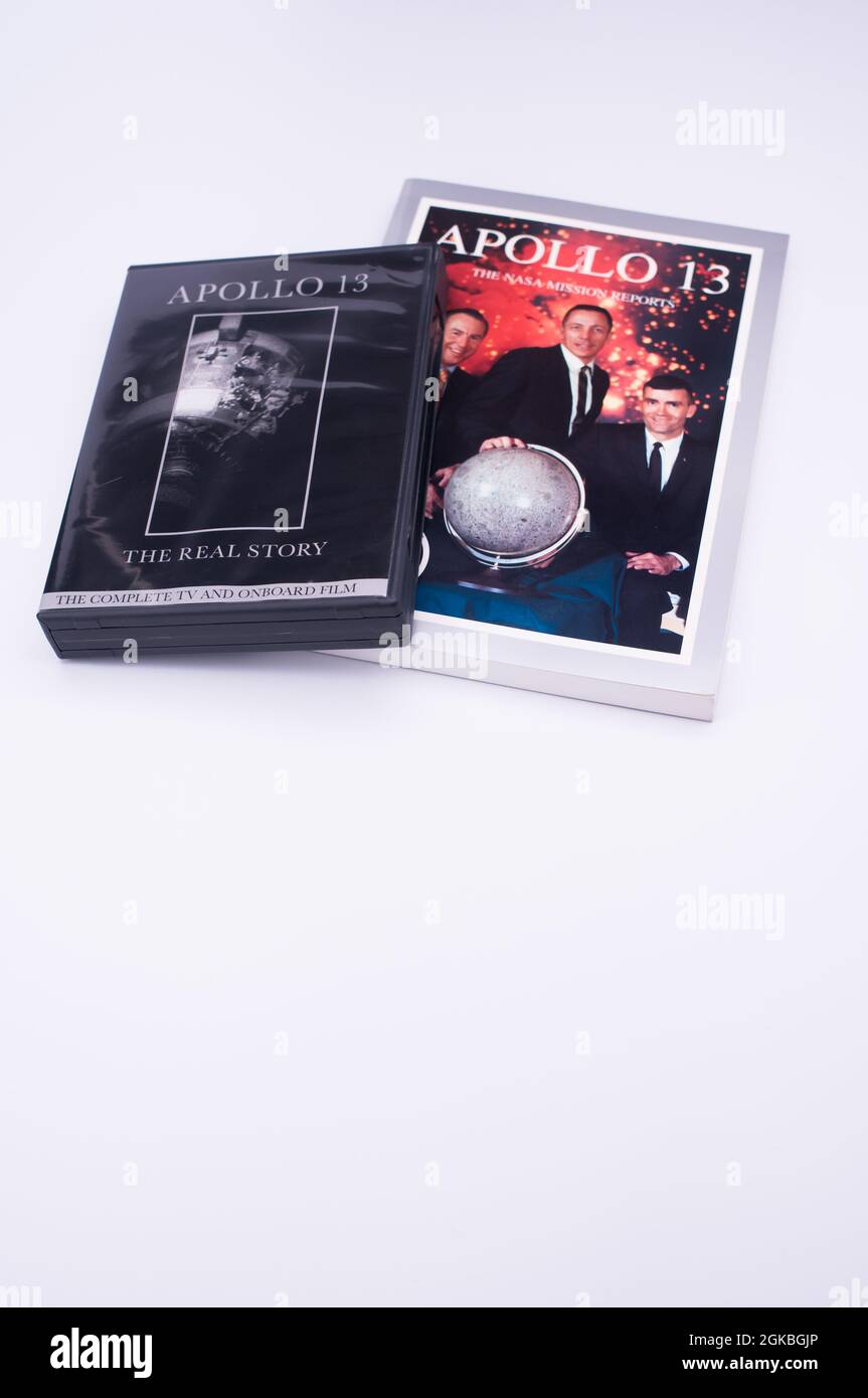 Apollo 13 abgetriebene Mondmission Dokumentarfilm DVD-Medien und Buch auf weißem Hintergrund Stockfoto