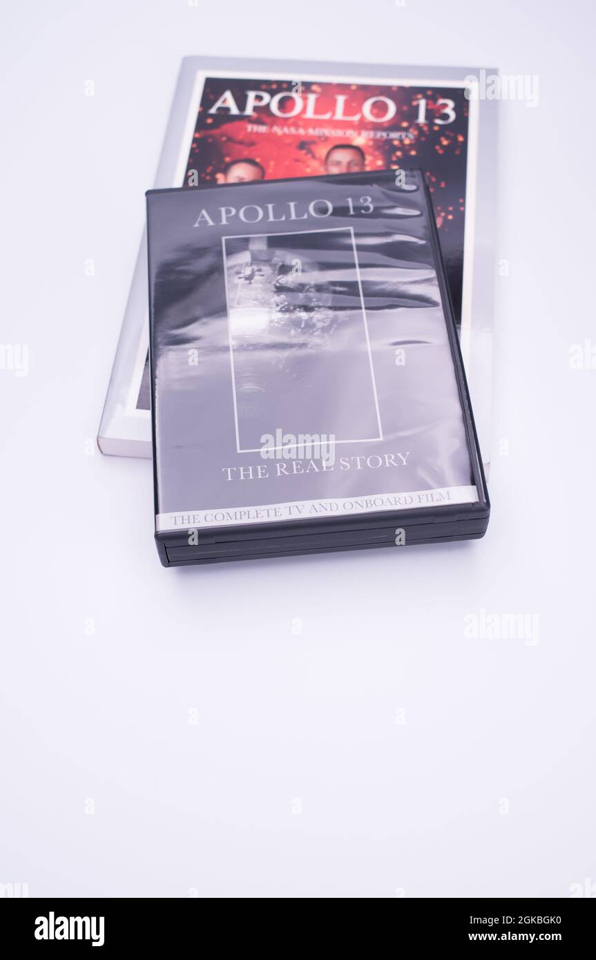 Apollo 13 abgetriebene Mondmission Dokumentarfilm DVD-Medien und Buch auf weißem Hintergrund Stockfoto