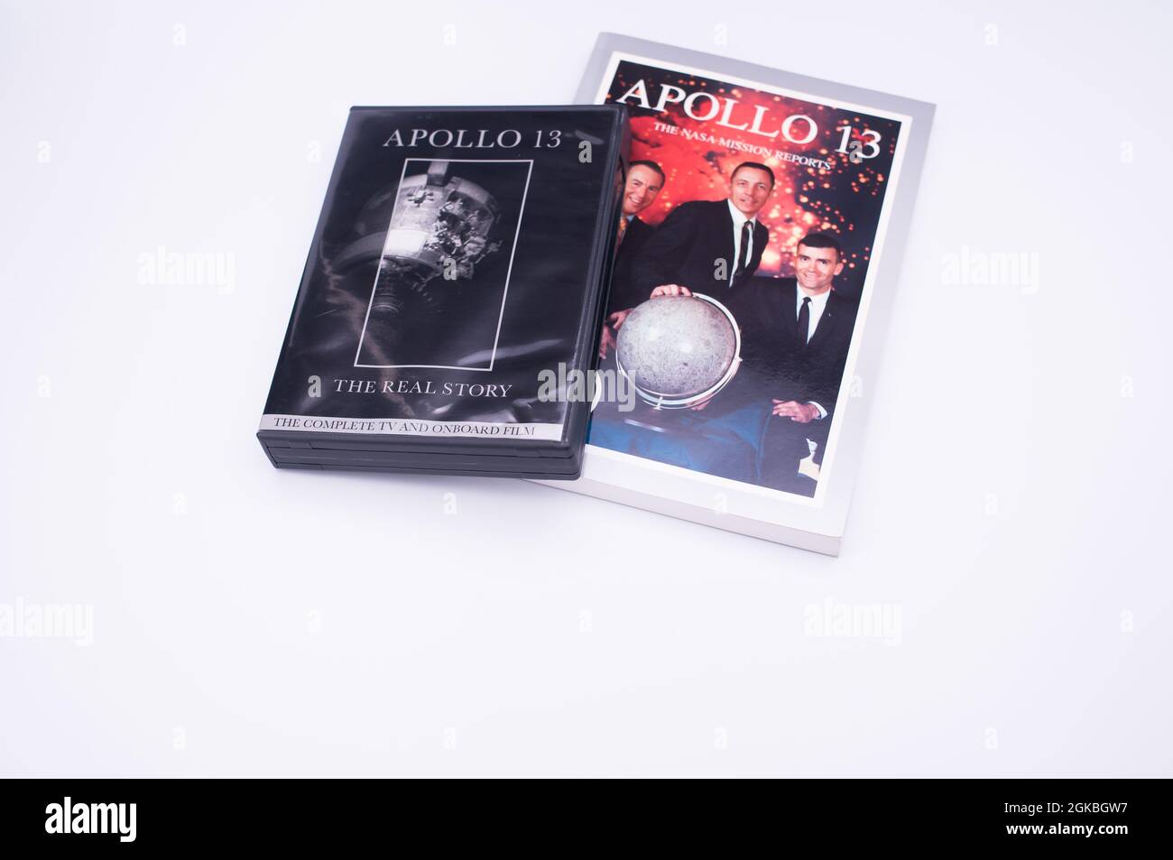 Apollo 13 abgetriebene Mondmission Dokumentarfilm DVD-Medien und Buch auf weißem Hintergrund Stockfoto