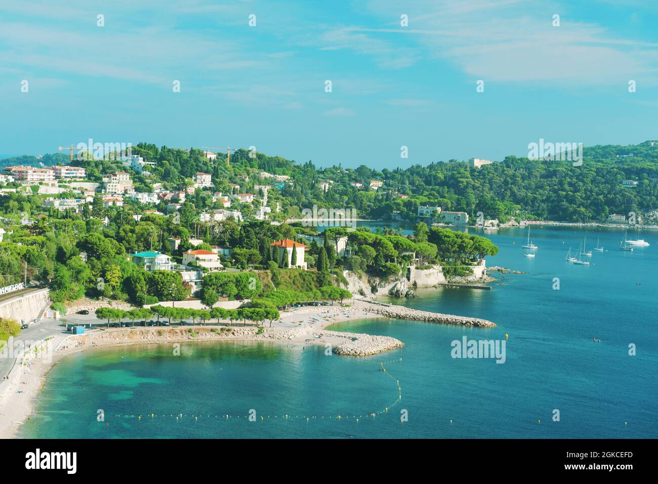 Mediterrane Meereslandschaft. Villefranche von Nizza, Französische riviera. Sommerferien Hintergrund Stockfoto