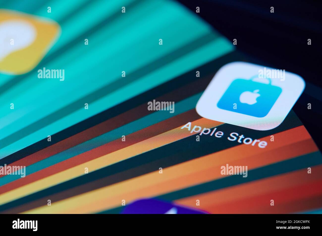 New york, USA - September 3 2021: Apple Store App auf Smartphone-Bildschirm Nahaufnahme Stockfoto