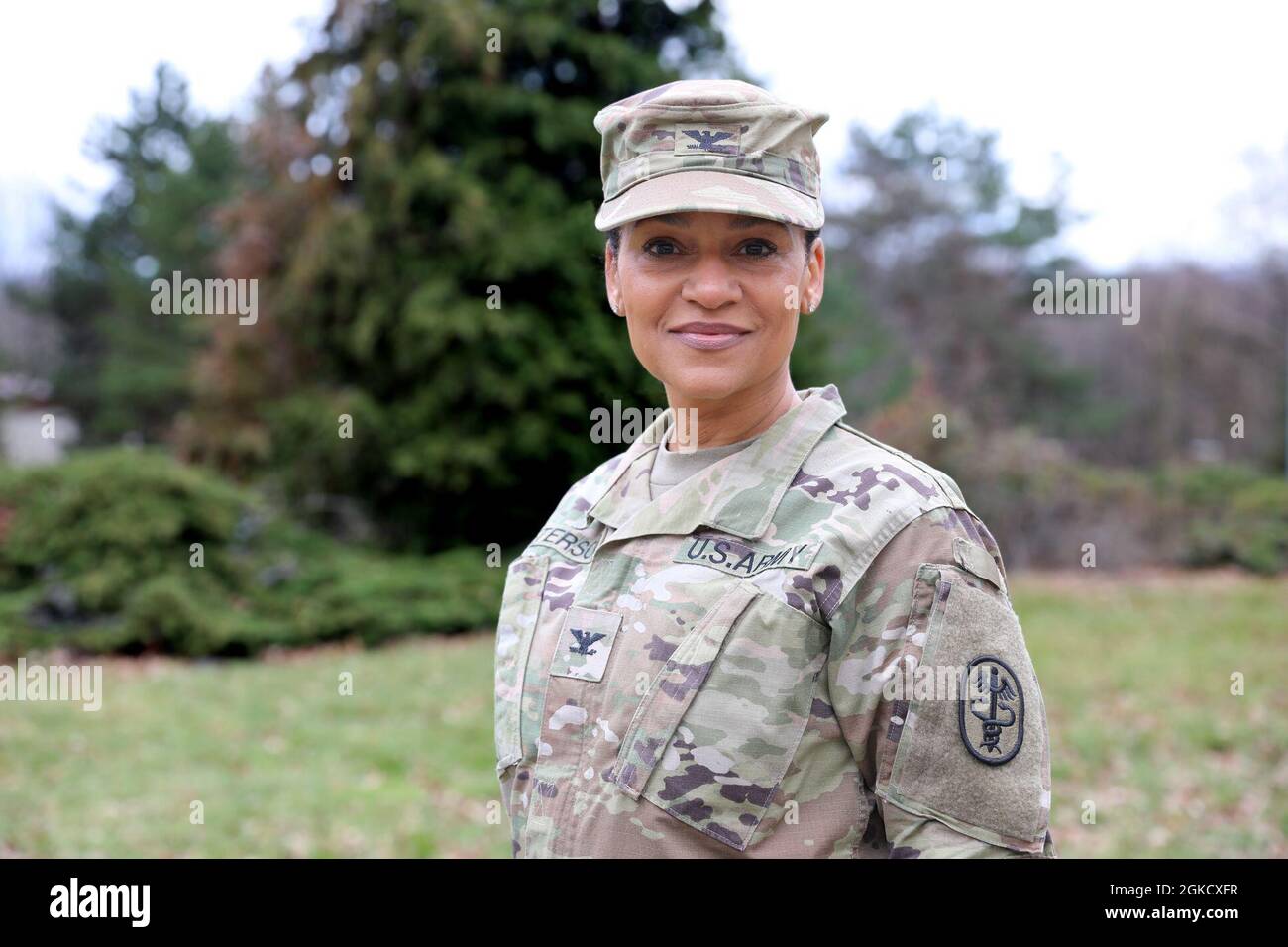 Col. Claudia Peterson ist derzeit die Leiterin der Bereitschaftspolitik und der Reserveangelegenheiten des Regional Health Command Europe. Stockfoto