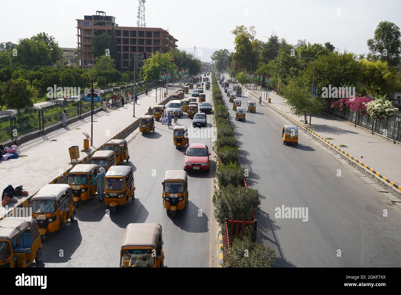 Dieses Foto wurde aufgenommen, nachdem die Taliban in Afghanistan, der Stadt Jalalabad, kontrolliert wurden. Stockfoto