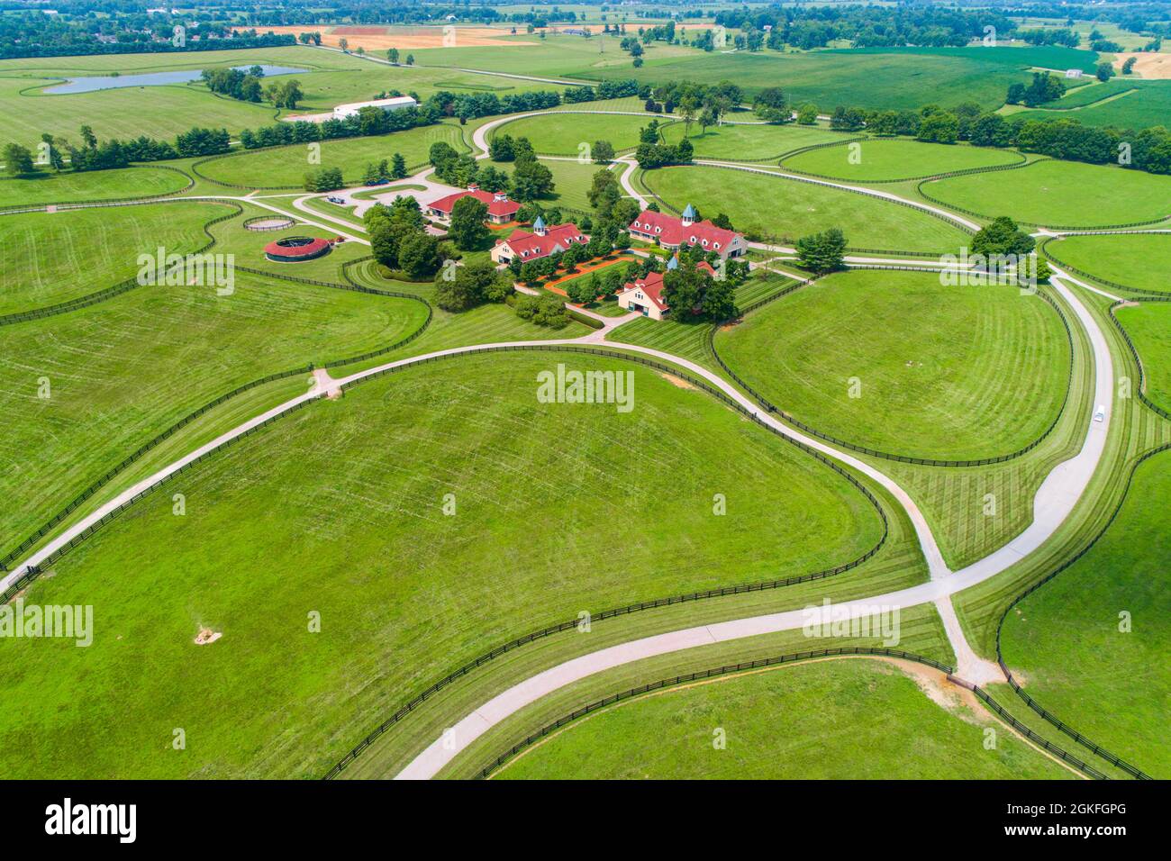 Lane's End Farm ist eine 1979 gegründete Vollblut-Pferdezuchtfarm in Versailles, Kentucky. Das ursprüngliche Land war Teil der Bosque Bonita Farm Stockfoto