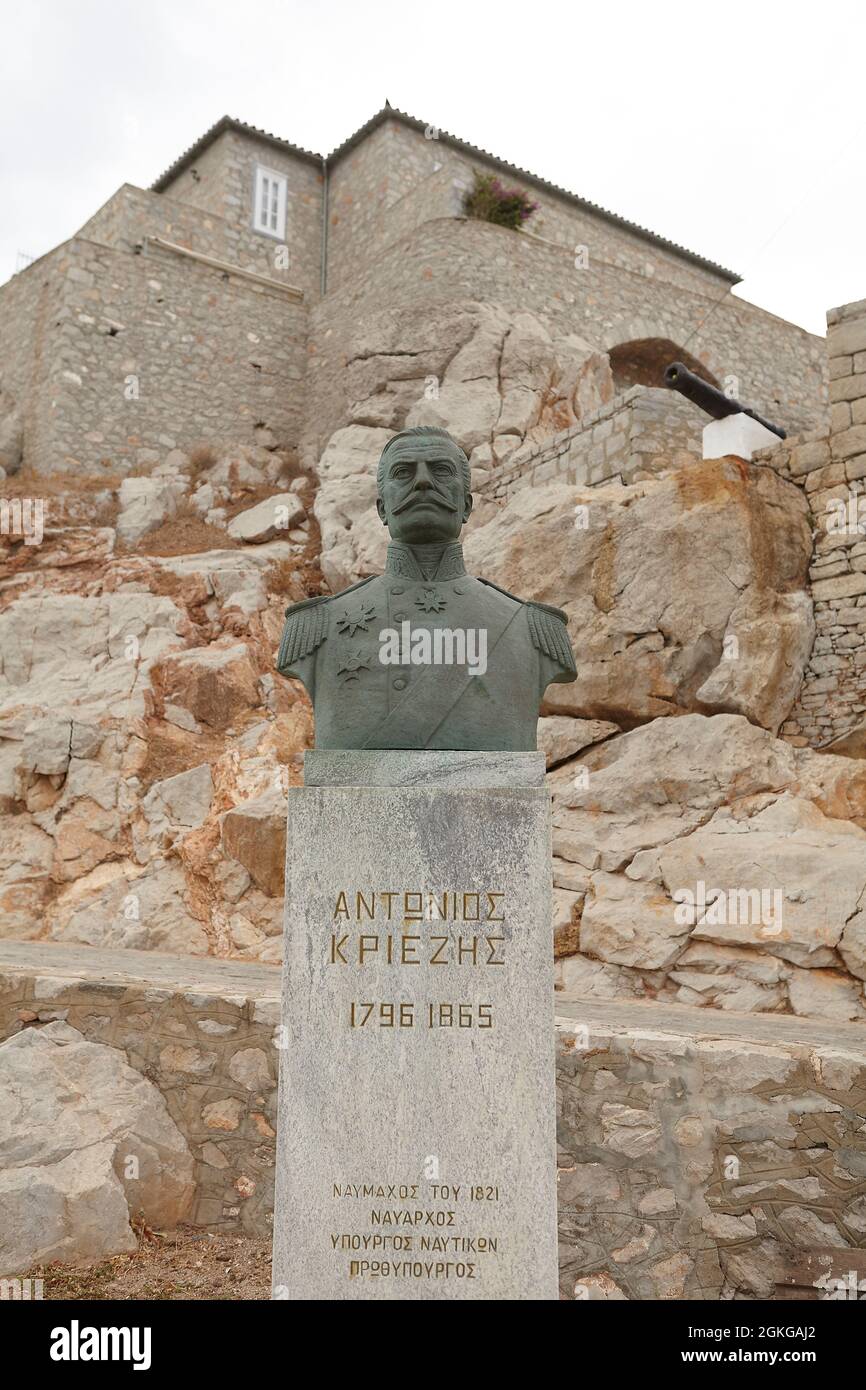 Statue von Antonios Kriezis, Kapitän der griechischen Marine während des griechischen Unabhängigkeitskrieges und von 1849 bis 1854 Premierminister von Griechenland Stockfoto
