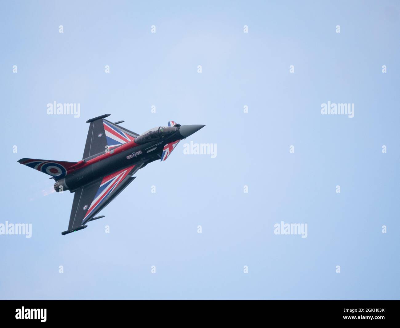 RAF Euro Fighter/ Typhoon in Blackjack-Lackierung im Flug bei der Bournemouth Air Show 2021 Stockfoto